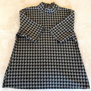 New York & Company Fitted Mock Neck, Size XL